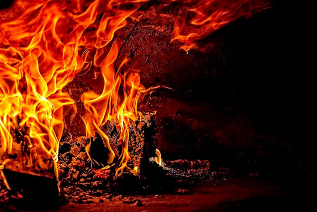 Le Feu : élément puissant de purification et de transformation spirituelle | Frédérique Hansberger